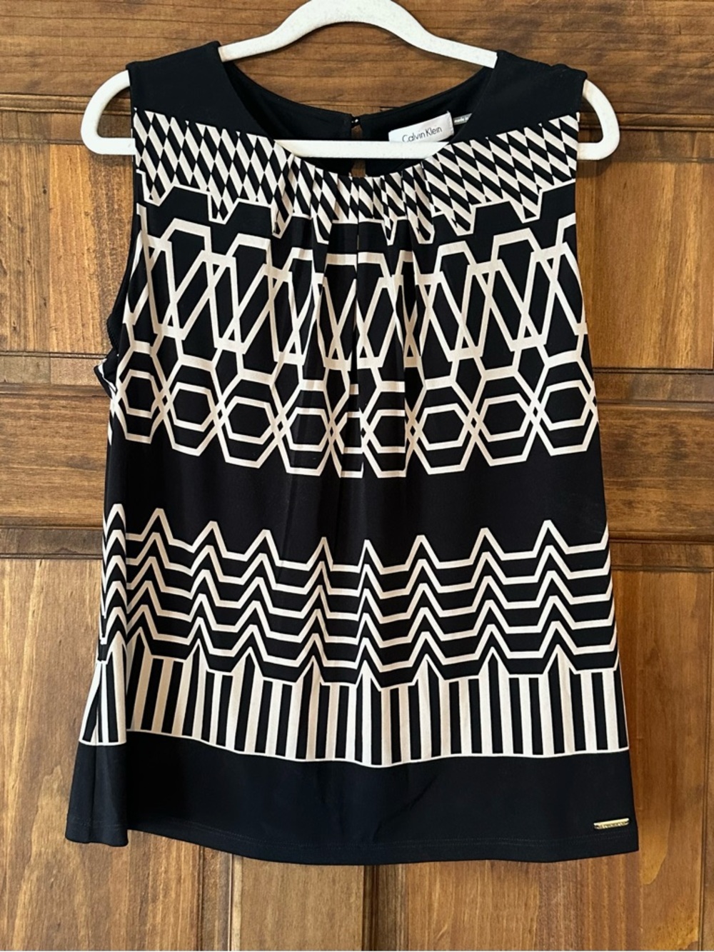 Calvin Klein Black and Light Taupe Geometric Print Sleeveless Blouse PXL